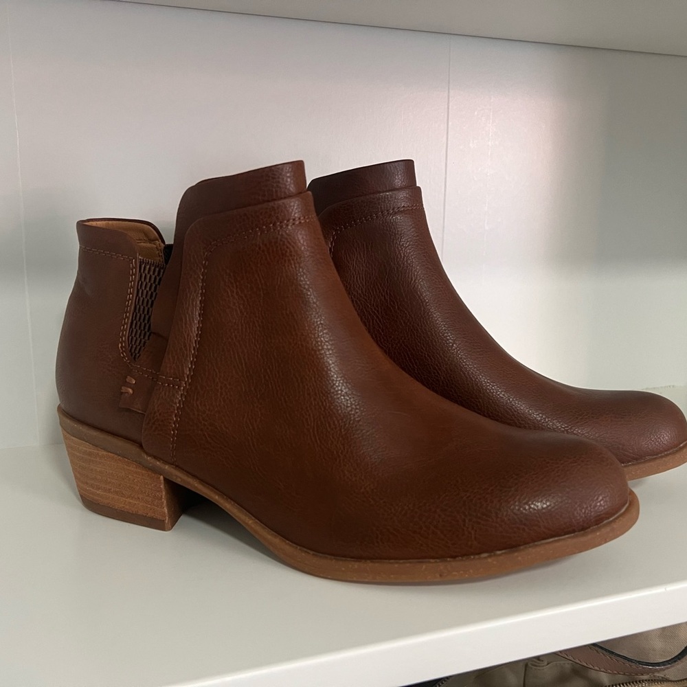boc Rich Brown Ankle Booties Sz 10